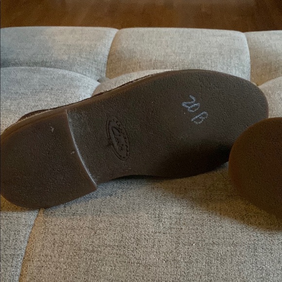 Clarks Chukka Boots | Size 8 | Dark Brown Elegant & Versatile - Picture 7 of 10